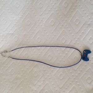 Gamer necklace in blue